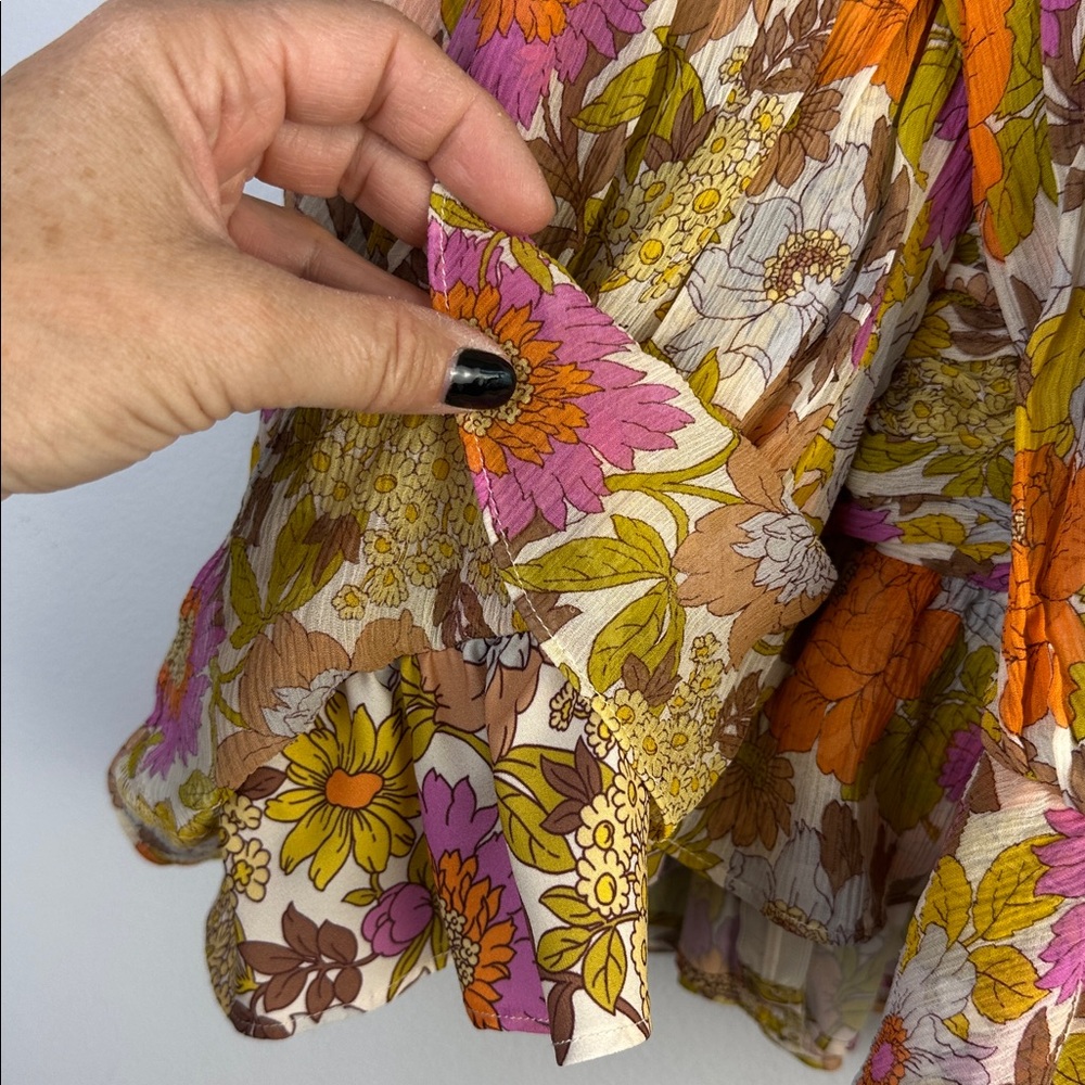 Veronica Beard Kailani Floral Silk Peplum Blouse in Stone Multi Size 10 Feminine - Picture 14 of 16